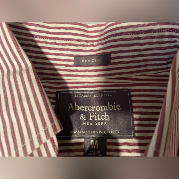 Abercrombie&Fitch Muscle Button Down. Men’s M - Picture 3 of 4